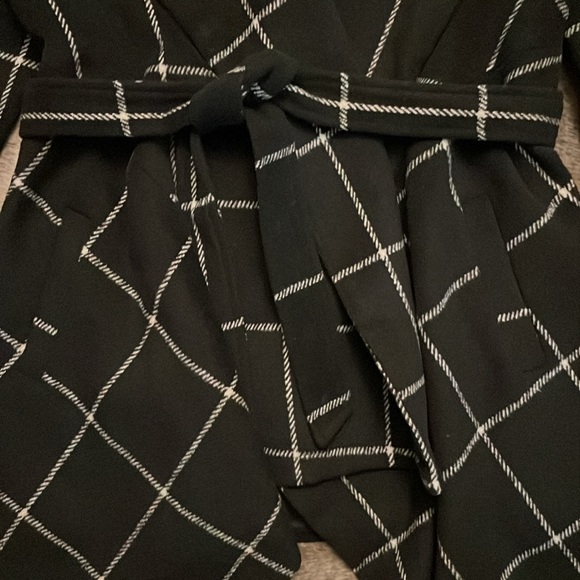 Chicwish Shawl Collar Black w/ White Grid Asymmetric Hem Wool Blend Coat Small - Picture 3 of 11